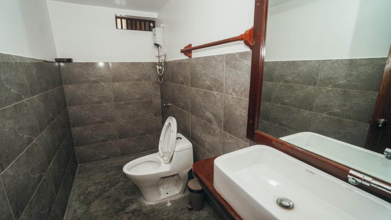 Point 303 Resort General Luna  Ngoại thất bức ảnh